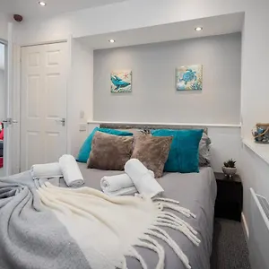 Apartment 01 Holmfield